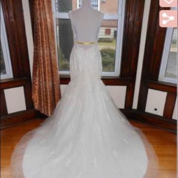 *BRAND NEW* DAVIDS BRIDAL wedding dress - Picture 5 of 9